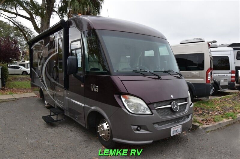 2014 Winnebago Via 25Q   - Photo 1 - Rocklin, CA 95677