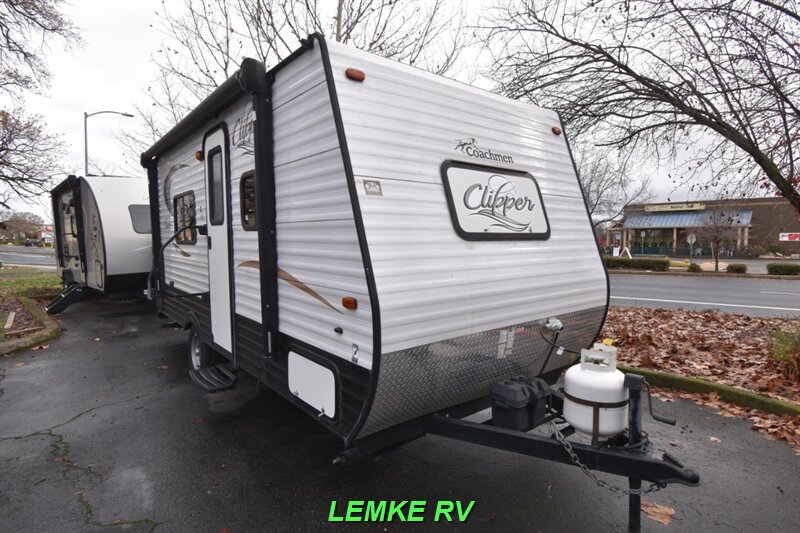 2016 Coachmen Clipper Ultra-Lite 17FQ   - Photo 1 - Rocklin, CA 95677