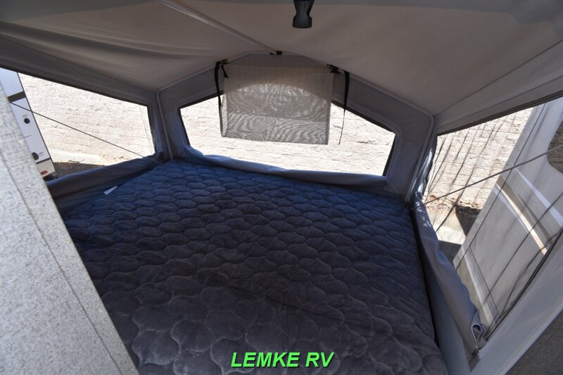2020 Forest River Rockwood Roo 21SS   - Photo 15 - Rocklin, CA 95677