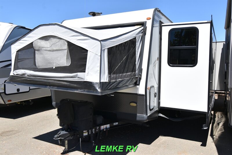 2020 Forest River Rockwood Roo 21SS   - Photo 7 - Rocklin, CA 95677