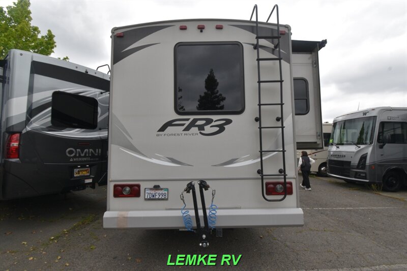 2014 Forest River FR3 30DS   - Photo 8 - Rocklin, CA 95677