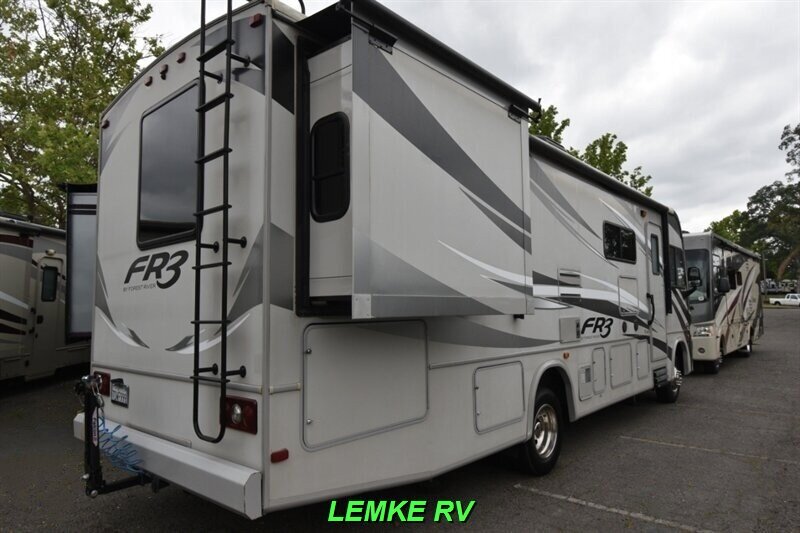 2014 Forest River FR3 30DS   - Photo 8 - Rocklin, CA 95677