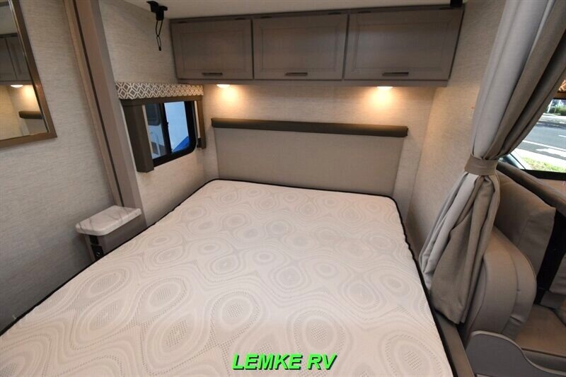 2024 Thor Coleman 24CL   - Photo 17 - Rocklin, CA 95677