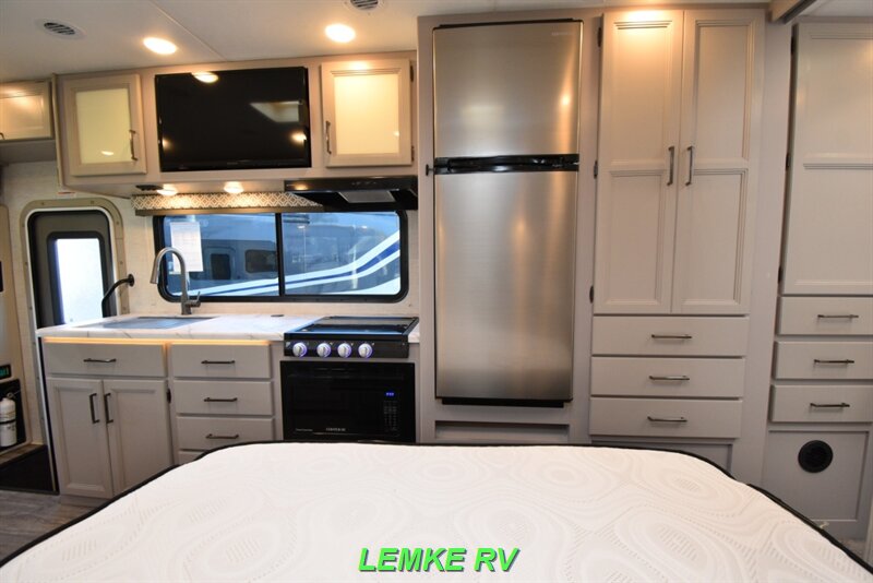 2024 Thor Coleman 24CL   - Photo 19 - Rocklin, CA 95677