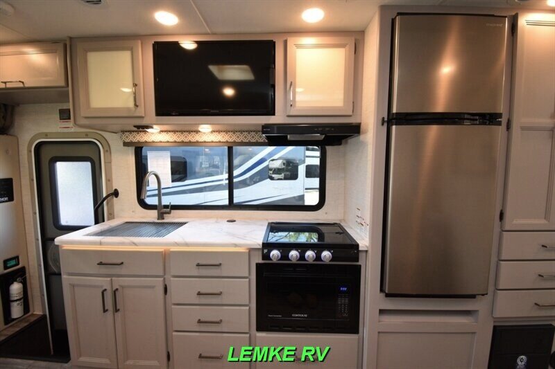 2024 Thor Coleman 24CL   - Photo 11 - Rocklin, CA 95677