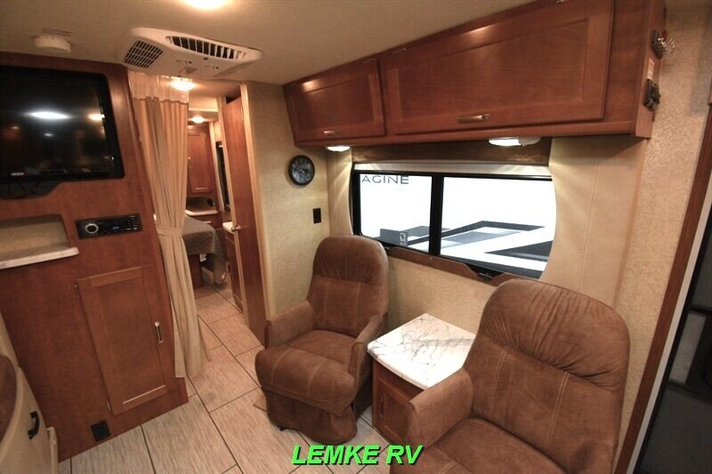 2021 Lance 2285   - Photo 21 - Rocklin, CA 95677