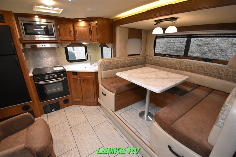 2021 Lance 2285   - Photo 14 - Rocklin, CA 95677