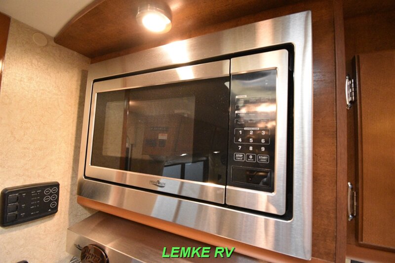 2021 Lance 2285   - Photo 23 - Rocklin, CA 95677