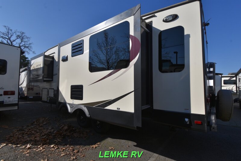 2017 Starcraft Solstice Super Lite 27RLS   - Photo 7 - Rocklin, CA 95677