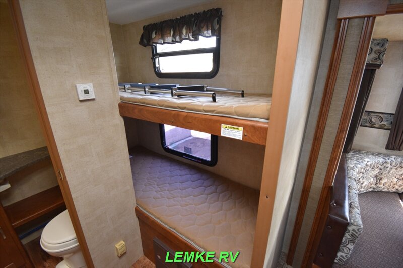 2014 Keystone Passport Grand Touring 2300BH   - Photo 11 - Rocklin, CA 95677