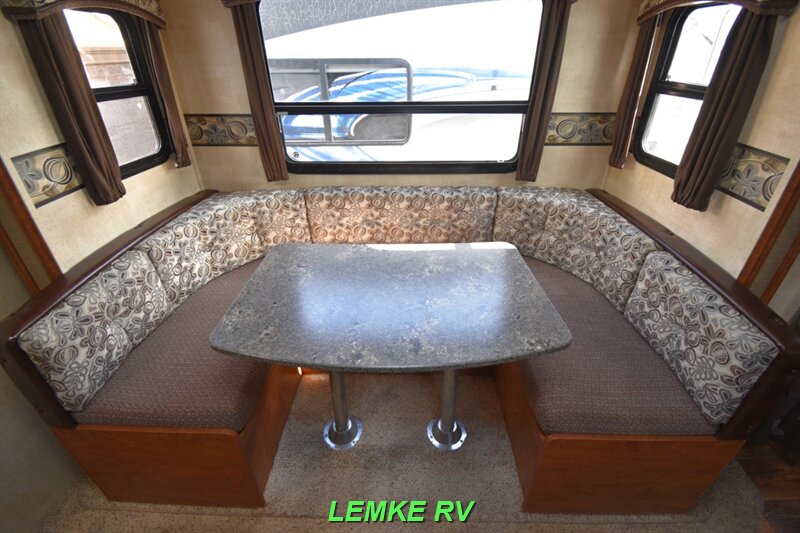 2014 Keystone Passport Grand Touring 2300BH   - Photo 19 - Rocklin, CA 95677