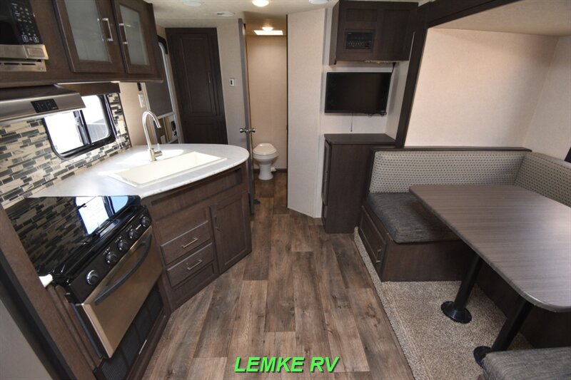 2018 Forest River Salem Cruise Lite 210RBXL   - Photo 6 - Rocklin, CA 95677