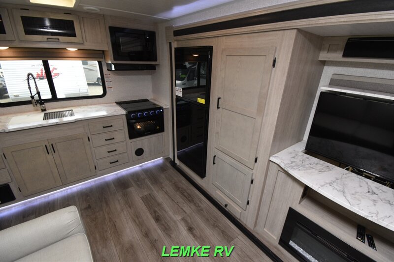2023 East To West Alta 2350 KRK   - Photo 13 - Rocklin, CA 95677