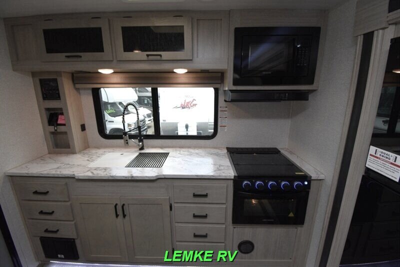 2023 East To West Alta 2350KRK   - Photo 14 - Rocklin, CA 95677