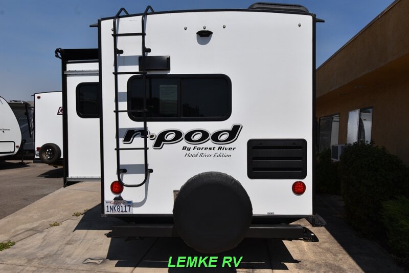 2021 Forest River R-Pod RP-202   - Photo 25 - Rocklin, CA 95677