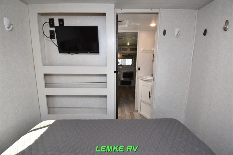 2021 Forest River R-Pod RP-202   - Photo 18 - Rocklin, CA 95677