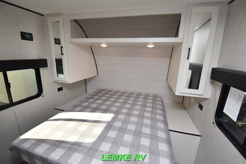 2024 Jayco Jay Flight SLX 260BHW   - Photo 16 - Rocklin, CA 95677