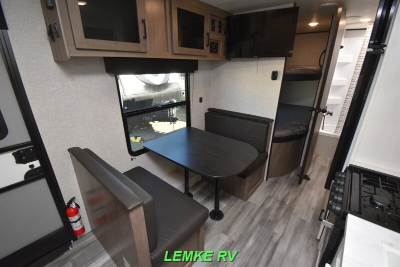 2024 Jayco Jay Flight SLX 260BHW   - Photo 10 - Rocklin, CA 95677