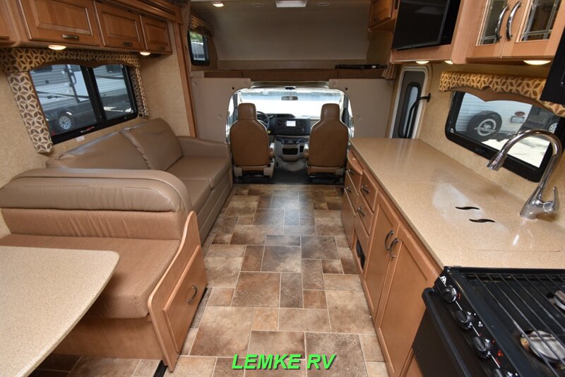 2016 Thor Four Winds 31L   - Photo 5 - Rocklin, CA 95677