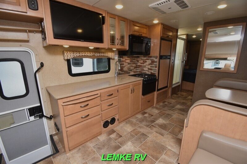 2016 Thor Four Winds 31L   - Photo 12 - Rocklin, CA 95677