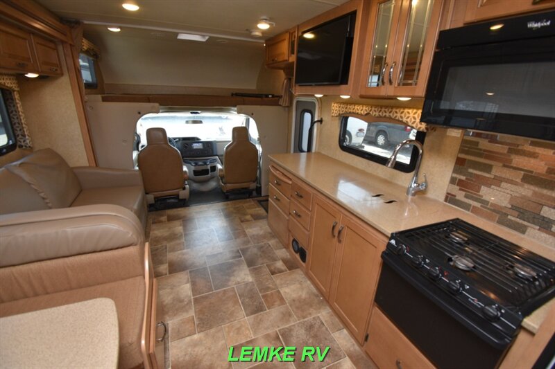 2016 Thor Four Winds 31L   - Photo 13 - Rocklin, CA 95677