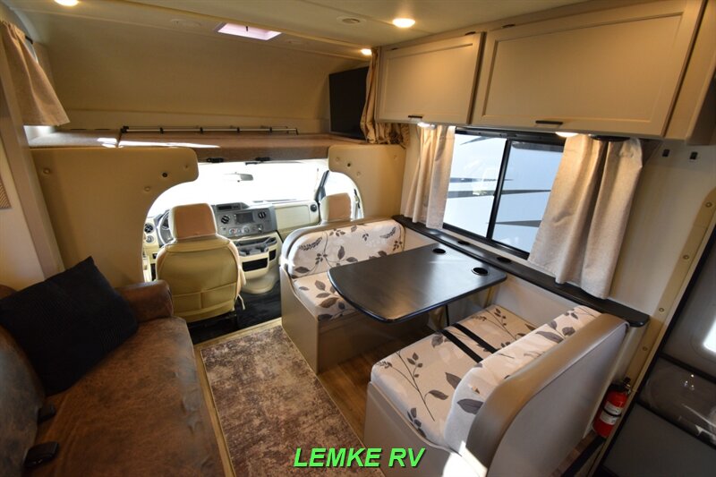 2018 Thor Freedom Elite 30FE   - Photo 15 - Rocklin, CA 95677