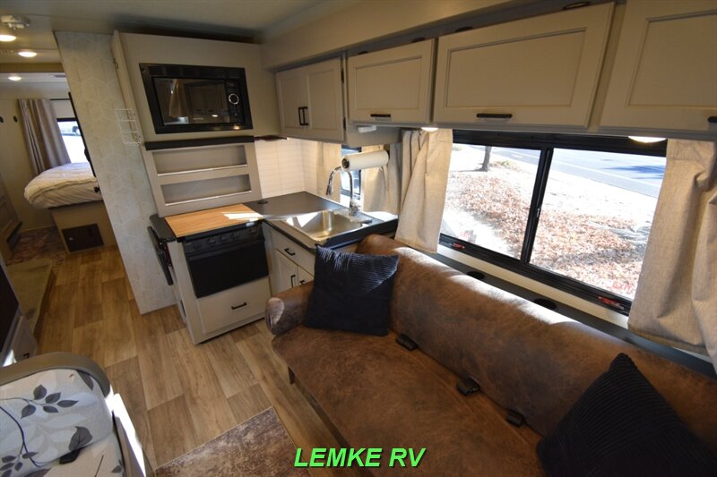 2018 Thor Freedom Elite 30FE   - Photo 13 - Rocklin, CA 95677