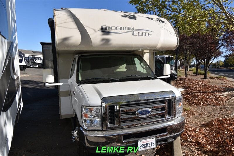 2018 Thor Freedom Elite 30FE   - Photo 1 - Rocklin, CA 95677