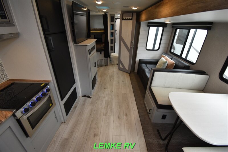 2022 Heartland North Trail Ultra Lite 29BHP   - Photo 2 - Rocklin, CA 95677