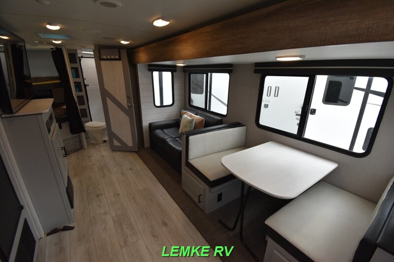 2022 Heartland North Trail Ultra Lite 29BHP   - Photo 10 - Rocklin, CA 95677