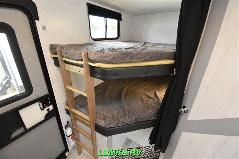 2022 Heartland North Trail Ultra Lite 29BHP   - Photo 17 - Rocklin, CA 95677