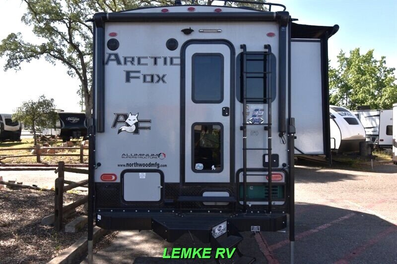 2024 Northwood Arctic Fox 811   - Photo 8 - Rocklin, CA 95677