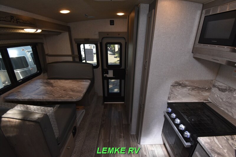 2024 Northwood Arctic Fox 811   - Photo 2 - Rocklin, CA 95677