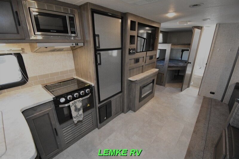 2021 Coachmen Apex Ultra-Lite 284BHSS   - Photo 23 - Rocklin, CA 95677