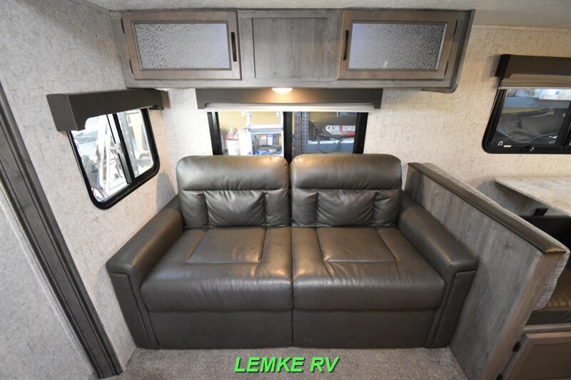 2021 Coachmen Apex Ultra-Lite 284BHSS   - Photo 21 - Rocklin, CA 95677