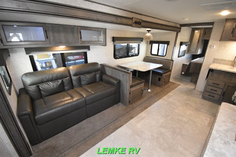 2021 Coachmen Apex Ultra-Lite 284BHSS   - Photo 12 - Rocklin, CA 95677