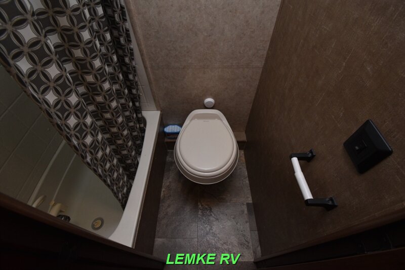 2016 Jayco Jay Feather 19BH   - Photo 15 - Rocklin, CA 95677