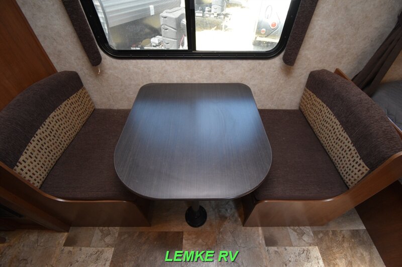 2016 Jayco Jay Feather 19BH   - Photo 16 - Rocklin, CA 95677