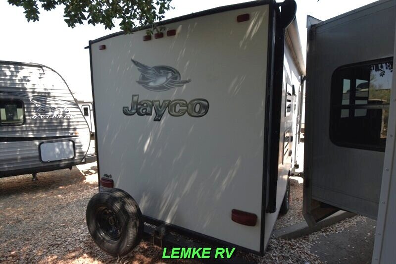 2016 Jayco Jay Feather 19BH   - Photo 8 - Rocklin, CA 95677