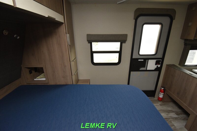 2021 Grand Design Imagine 22MLE   - Photo 20 - Rocklin, CA 95677