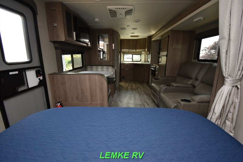 2021 Grand Design Imagine 22MLE   - Photo 21 - Rocklin, CA 95677