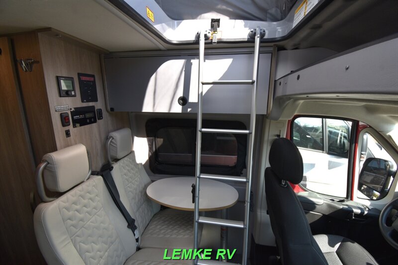 2021 Winnebago Solis 59P   - Photo 17 - Rocklin, CA 95677