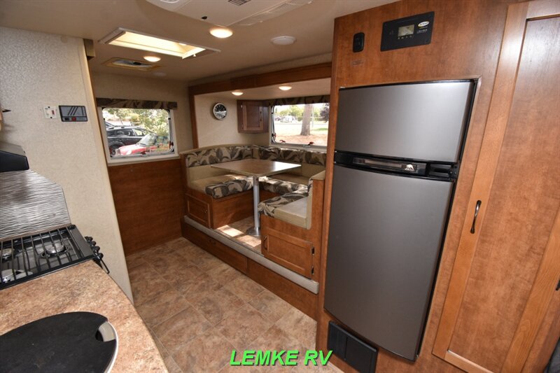 2017 Lance 1575   - Photo 11 - Rocklin, CA 95677