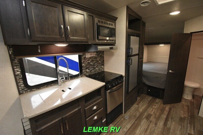 2017 Forest River Sandstorm 181SLC   - Photo 22 - Rocklin, CA 95677