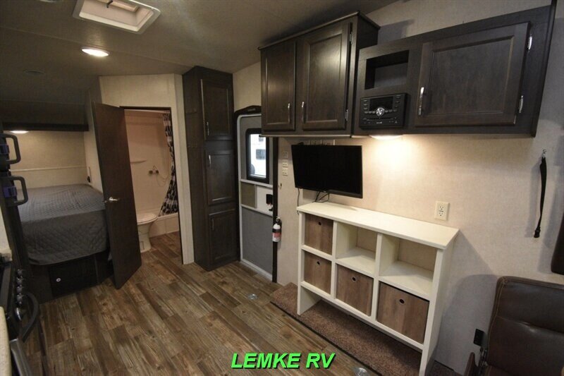 2017 Forest River Sandstorm 181SLC   - Photo 15 - Rocklin, CA 95677