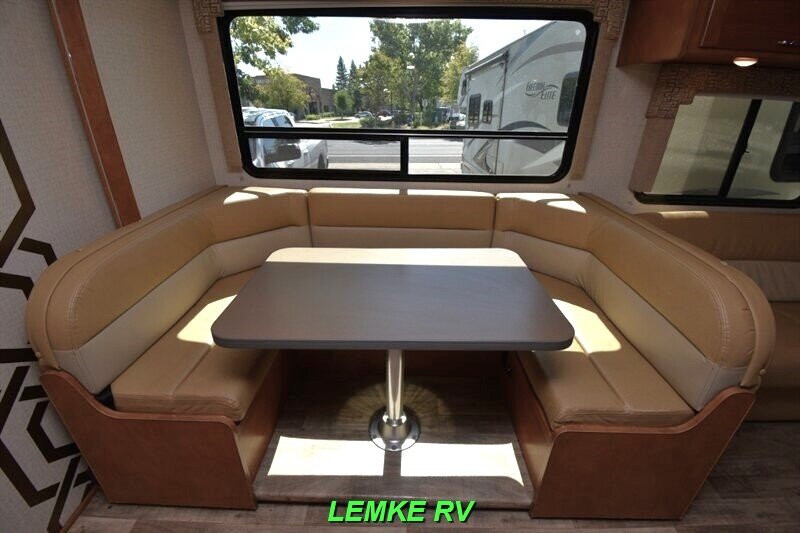 2016 Winnebago Minnie Winnie 31K   - Photo 14 - Rocklin, CA 95677