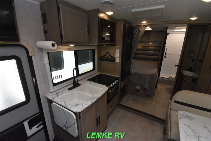 2021 Coachmen Prism 24CB   - Photo 12 - Rocklin, CA 95677