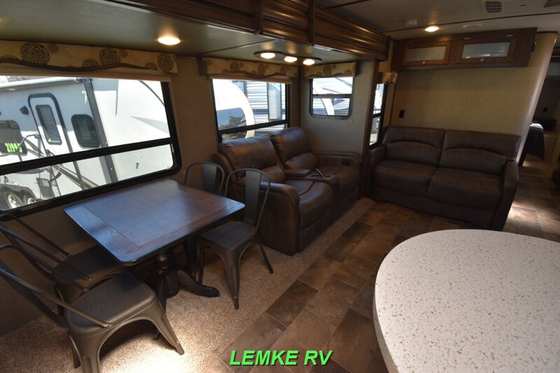 2017 Keystone Sprinter 312MLS   - Photo 15 - Rocklin, CA 95677