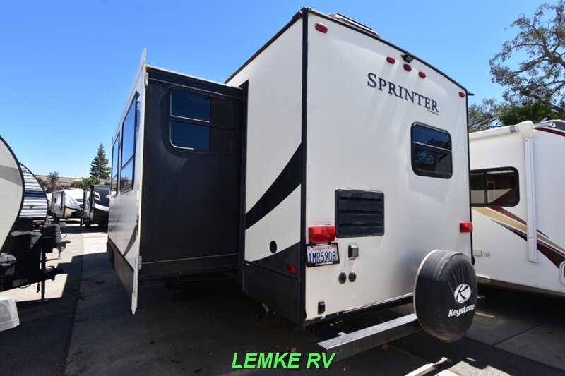 2017 Keystone Sprinter 312MLS   - Photo 8 - Rocklin, CA 95677