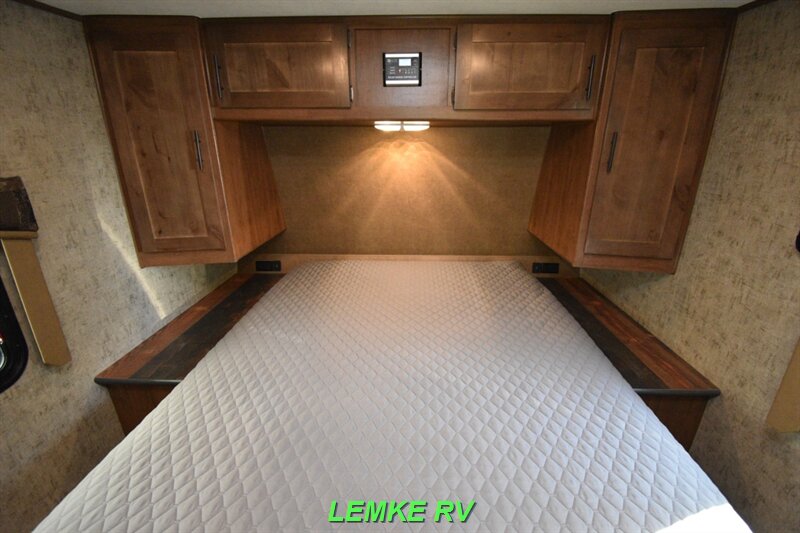 2018 Outdoors RV Creekside 21RD   - Photo 15 - Rocklin, CA 95677